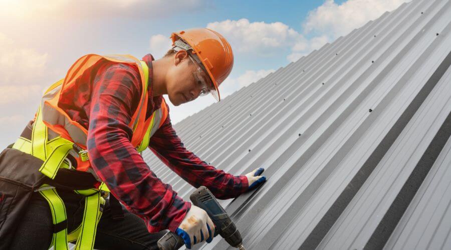 Professional Emergency Roof Repairs services in Maybeury, WV